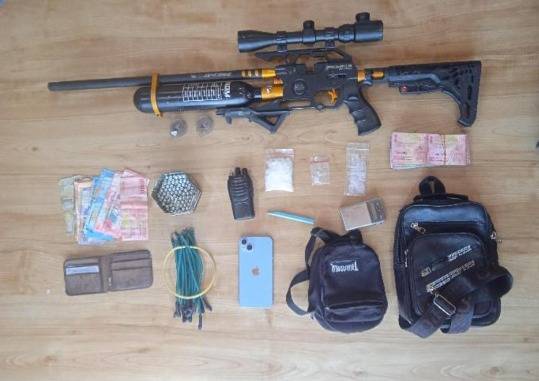 Polisi Temukan Senapan dan Uang Rp15 Juta Saat Meringkus Bandar Sabu di Bagan Deli