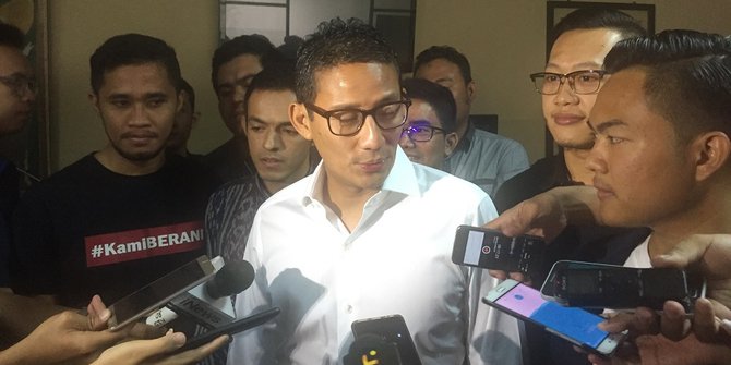 Aksi #2019GantiPresiden di Surabaya Ricuh, Sandi Minta Masyarakat Dewasa Berdemokrasi