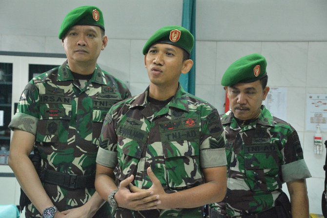 Aksi Heroik Serka Endra Lumpuhkan 2 Perampok Showroom di Kota Medan