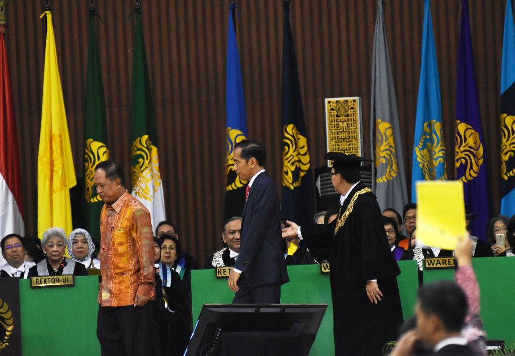Alasan Ketua BEM UI akan “KARTU KUNING” Jokowi