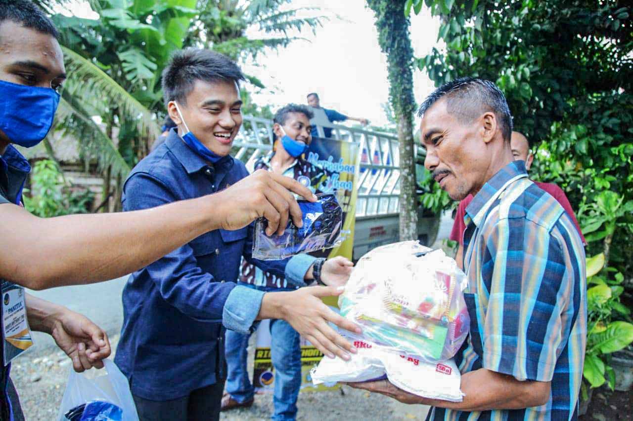 Anggota DPRD Sumut, RICKY ANTHONY Bagikan Seribuan Paket Sembako Ditengah Waktu Reses