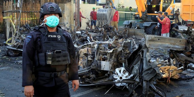 Diduga Guru Pelaku Teror Bom di Surabaya dan Sidoarjo, Polisi Buru Abu Bakar