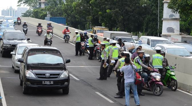 Ditangkap Saat Razia, Pria Ini Kirim Pesan Seperti Anggota ISIS