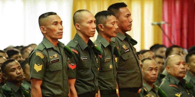 Ditawari Hadiah Oleh Presiden, 4 Prajurit TNI Malah Minta Fasilitas Untuk Warga