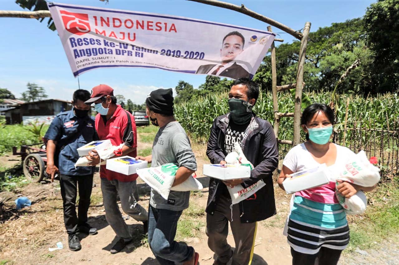 Kembali, Anggota DPR-RI Prananda Paloh Salurkan 10 Ton Beras Kepada Masyarakat