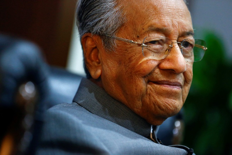 MAHATIR MOHAMMAD Mundur Dari PM Malaysia