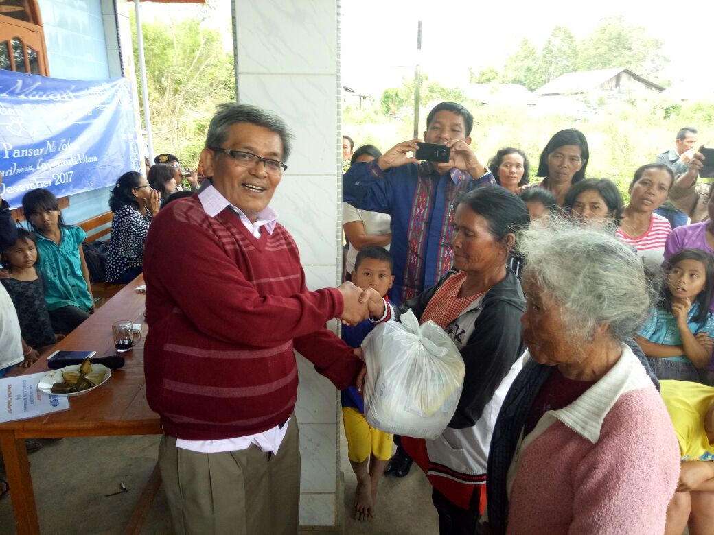 Martin Manurung Centre dan Kemendag Gelar Pasar Murah Natal di Tapanuli Utara