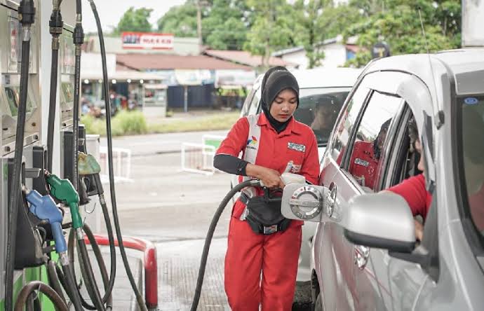 Mulai hari ini harga Pertamax naik jadi Rp12.900 per liter