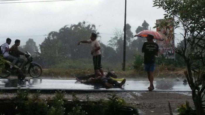 Penabrak Pasutri yang Hamil Muda di Kecamatan Sumbul Ditemukan Polisi Sembunyi di Mobilnya