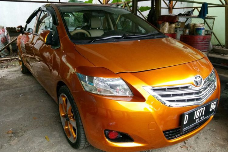 Polisi Tilang Mobil Unik Bermuka Dua