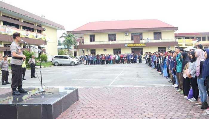 Polrestabes Medan Latih Mahasiswa Untuk Penanggulangan Bencana Alam