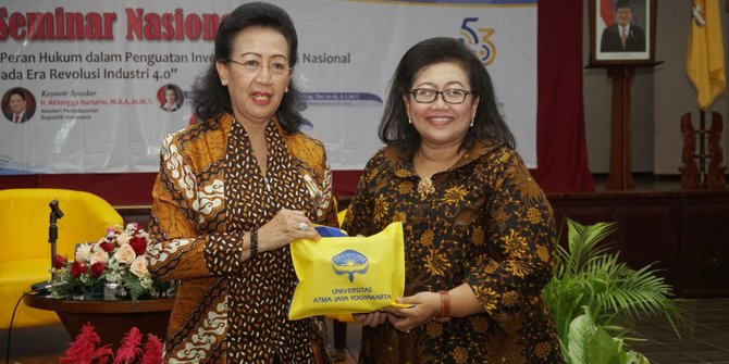 Relevansi Hukum dan Teknologi di Era Revolusi Industri 4.0