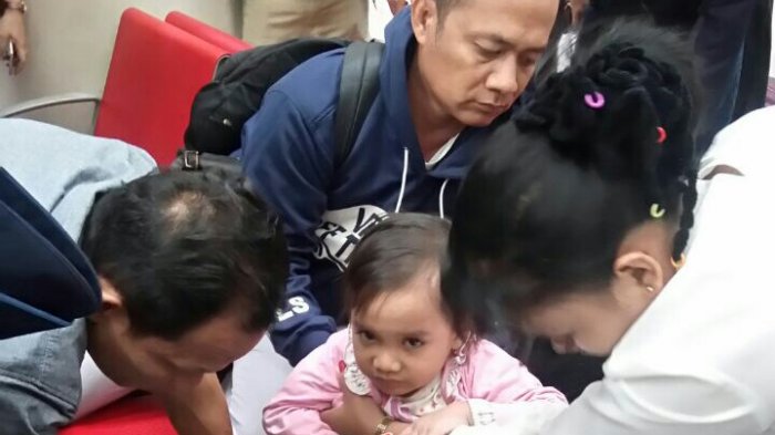 Seketika Bandara Kualanamu Heboh, Amanda Terjepit di Ruang Tunggu