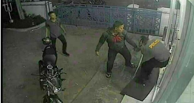 Tarik-tarikan Pistol, Lima Preman Aniaya Polisi di Pancurbatu