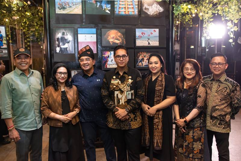 Wali Kota Medan Berkeinginan Karya Fotonya Masuk di Katalog Salon Foto Indonesia